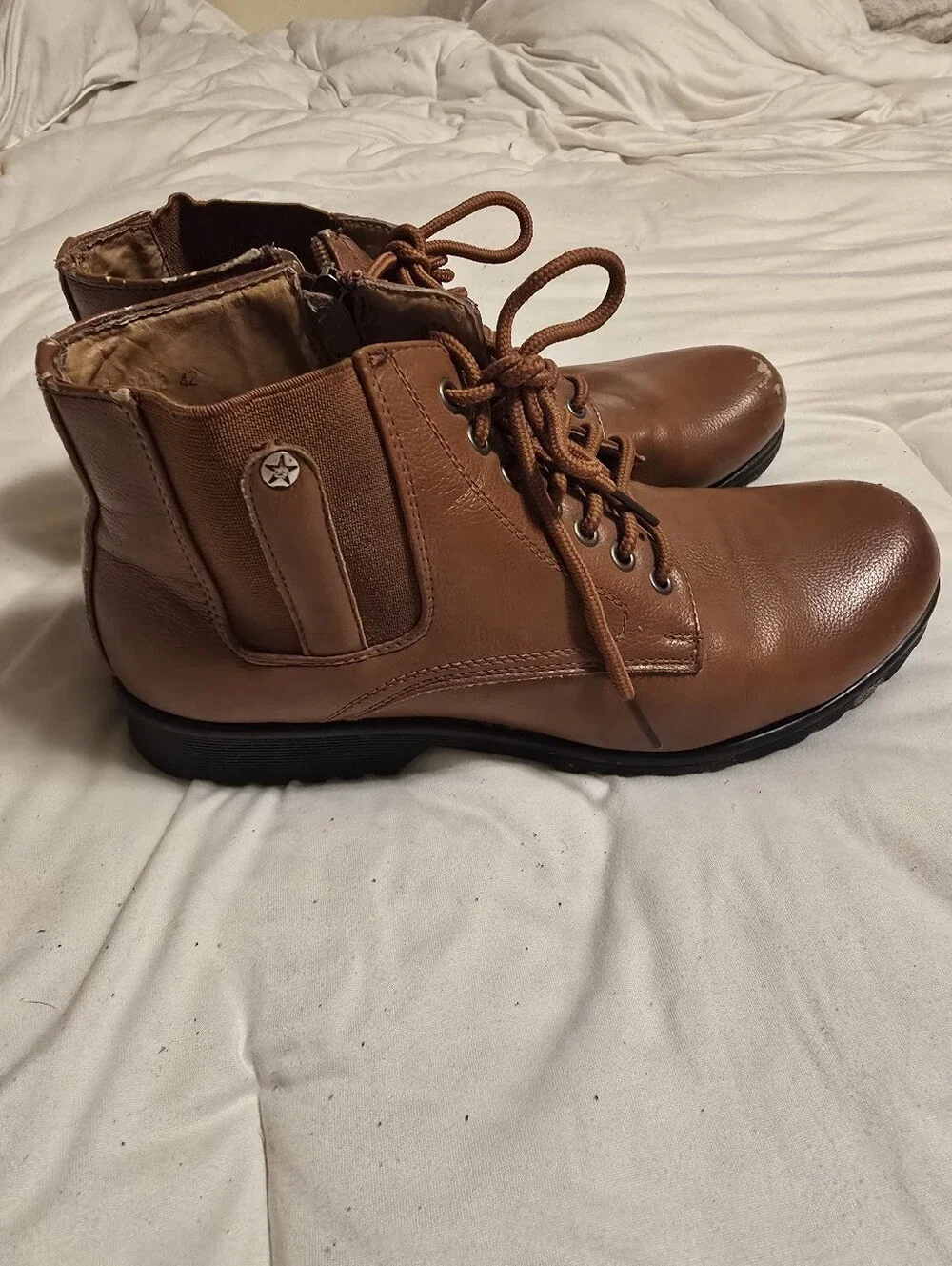 Men's Casual Lace-Up Boots in Brown